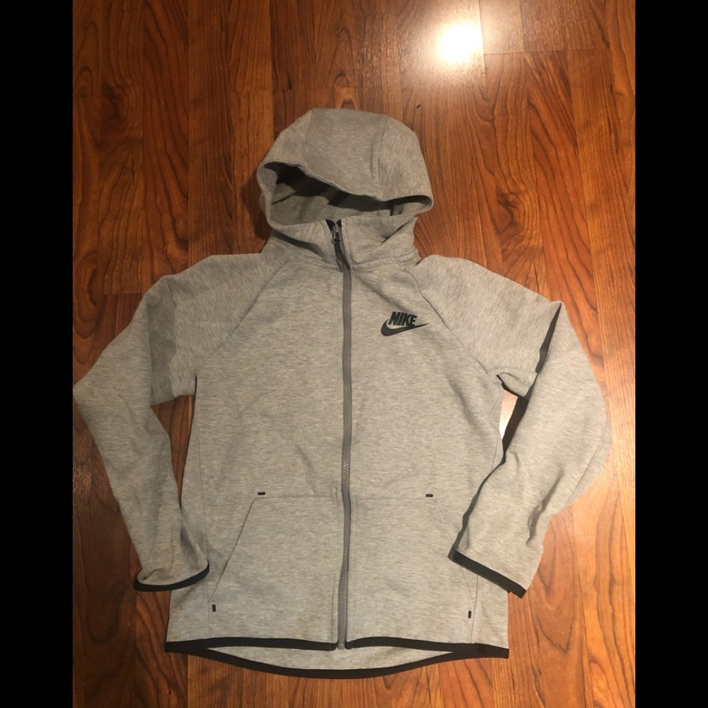 Boys Nike zip sweatshirt child large